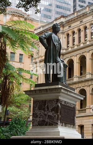 Statua di Thomas Sutcliffe Mort a Macquarie Place Park, Central Business District, Sydney, nuovo Galles del Sud, Australia Foto Stock