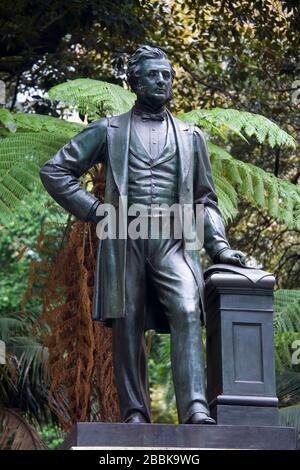 Statua di Thomas Sutcliffe Mort a Macquarie Place Park, Central Business District, Sydney, nuovo Galles del Sud, Australia Foto Stock