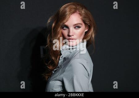 New York City, Stati Uniti. 01st Apr, 2020. (FILE) Angelo Segreto di Victoria Alexina Graham ricoverato in ospedale con Coronavirus COVID-19. BROOKLYN, NEW YORK CITY, NEW YORK, USA - 09 SETTEMBRE: Il modello Alexina Graham arriva al DKNY 30th Birthday Party Celebration tenutosi presso il St. Ann's Warehouse il 9 settembre 2019 a Brooklyn, New York City, New York, Stati Uniti. (Foto di Xavier Collin/Image Press Agency) Credit: Image Press Agency/Alamy Live News Foto Stock