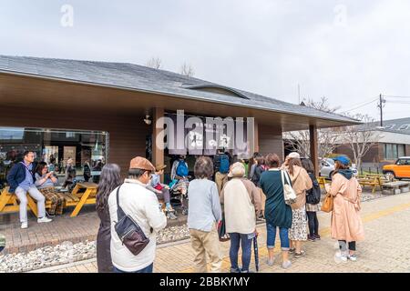 NUMA-no-ie Onuma Ravioli dolci, un negozio di dolciumi giapponese di lunga data tra il Lago Onuma e la Stazione JR Onuma Koen a Town Nanae Foto Stock