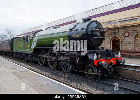 Treno a vapore sulla Ferrovia East Lancs Foto Stock