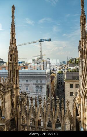 Milano, Italia - 1 ago 2019: Veduta aerea dal tetto del Duomo di Milano - Duomo di Milano, Lombardia, Italia. Foto Stock