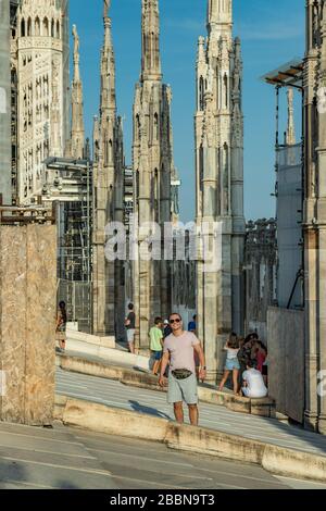 Milano, Italia - 1 ago 2019: Veduta aerea dal tetto del Duomo di Milano - Duomo di Milano, Lombardia, Italia. Foto Stock