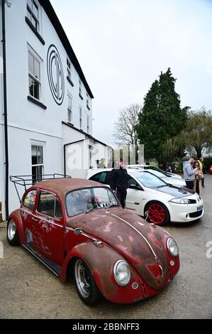 Auto in mostra presso il locale Caffeine & Machine Foto Stock