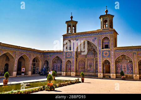 Moschea Nasir-ol-molk o Moschea Rosa a Shiraz, Iran Foto Stock