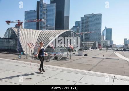 PARIGI, 15° GIORNO, LOCKDOWN PARIGINO Foto Stock