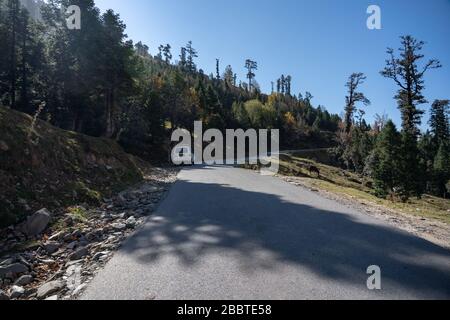 India Manali Rohtang Pass Road - Ott 2018: Rohtang Pass in India Settentrionale Foto Stock