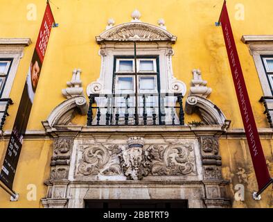 Ingresso principale del Palazzo Alvor-Pombal, oggi Museo Nazionale di Arte Antica, a Lisbona, Portogallo Foto Stock