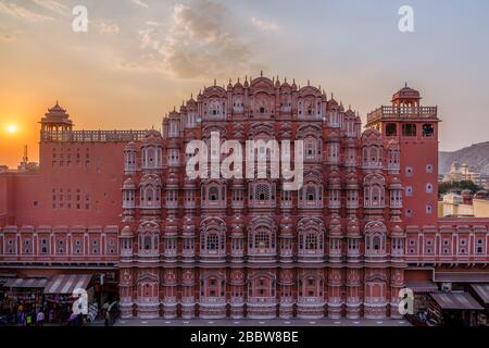 Hawa Mahal 'Palazzo del Vento' Jaipur città in India Foto Stock