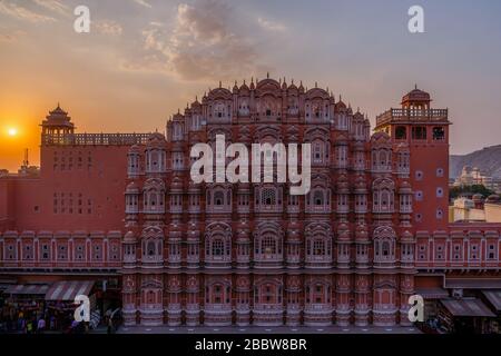 Hawa Mahal 'Palazzo del Vento' Jaipur città in India Foto Stock