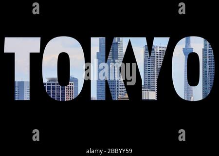 Tokyo, Giappone - cartello con il nome della città con foto sullo sfondo. Isolato su nero. Foto Stock