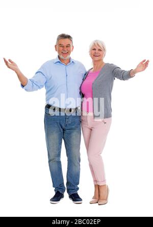 Coppia senior su sfondo bianco Foto Stock