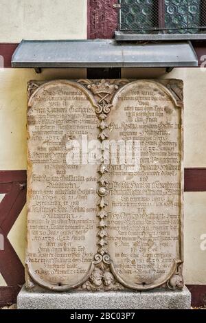 Lapide con iscrizioni in lingua tedesca, Friedenskirche, 17th secolo, Chiesa evangelica-Augusta, a Jawor, bassa Slesia, Polonia Foto Stock