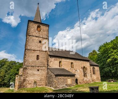 Chiesa di San Giovanni Battista e Caterina, 13th secolo, stile romanico, ora museo, a Swierzawa, bassa Slesia, Polonia Foto Stock