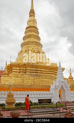 Famosa Pagoda d'Oro a Phra che il Tempio di Chae Haeng dall'anno 1355 è stato costruito durante il governo di pregare Kan Muang. Foto Stock