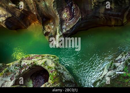 Spettacolare Gorges du Pont-du-Diable , un carsico situato lungo la Dranse de Morzine, Chablais massiccio in alta Savoia, Portes du soleil regione, Francia Foto Stock