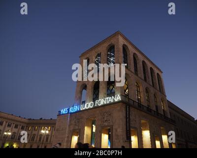 Il Museo del Novecento, Museo del Novecento, situato nel palazzo dell'Arengario, Milano, Lombardia, Italia, Europa Foto Stock