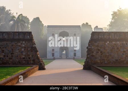 Tomba di BU Halimas nella tomba di Humayuns Compex, India, Nuova Delhi Foto Stock