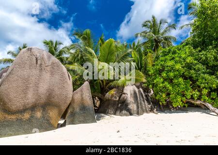 Granitfelsen am Strand Anse Source d'Argent, Insel la Digue, Seychellen, Indischer Ozean, Afrika Foto Stock