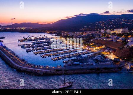 Luftaufnahme, Spanien, Balearen, Mallorca, Portals Nous, Luxusyachthafen Puerto Portals, Foto Stock