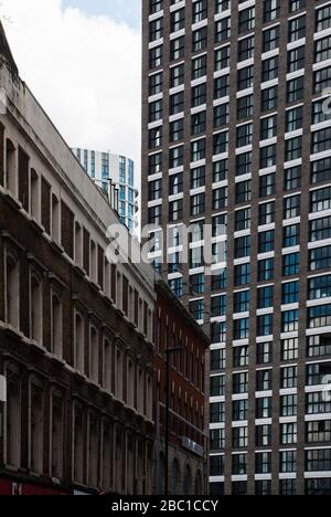 Aldgate Place Chase Evans Allees & Morrison Architects Brick Tower High Density Housing Commercial Street, Spitalfield, Liverpool Street, London, E1 Foto Stock