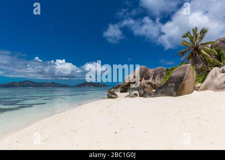 Granitfelsen am Strand Anse Source d'Argent, Insel la Digue, Seychellen, Indischer Ozean, Afrika Foto Stock