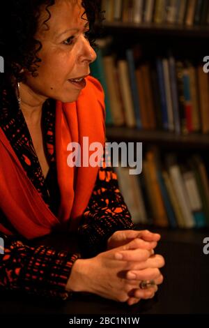 Malika Mokeddem (Kenadsa, Algeria, 5 ottobre 1949) è uno scrittore algerino Foto Stock