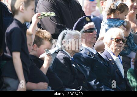 Servizio Graveside per le forze aeree dell'esercito degli Stati Uniti (pilota militare militare) Firenze Elaine Danforth Harmon nel Cimitero Nazionale di Arlington (29416523312). Foto Stock