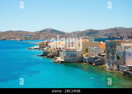 Pittoresca area residenziale di Vaporia a Ermoupolis, isola greca Syros in Grecia Foto Stock