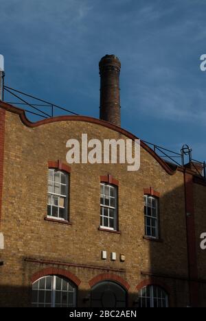 W & G Du Cros Limited Car Factory Warple Mews Warple Way, East Acton, Londra, W3 Foto Stock