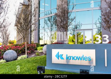 Mar 30, 2020 Mountain View / CA / USA - Knowles Intelligent Audio, parte di Knowles Corporation, sede centrale in Silicon Valley; Knowles Corp progetta un Foto Stock