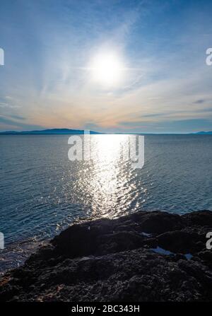 Talamone (Toscana, Italia) - piccolo borgo con porto e castello sul mare, nel comune di Orbetello, Monte Argentario, regione Toscana Foto Stock