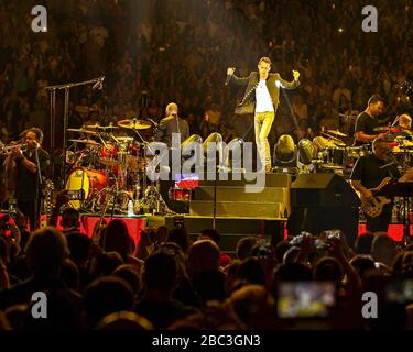 La sensazione di canto latino Marc Anthony si esibisce all'American Airlines Arena di Miami, Florida. Foto Stock
