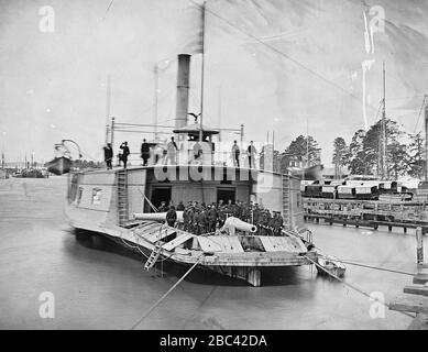 Barca a pistola sul fiume Pamunkey, va (4167040838). Foto Stock