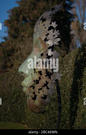 Leaf Spirit Simon scultura Installazione Arte Royal Botanical Gardens Kew Gardens, Richmond, Londra, TW9 3AE Foto Stock