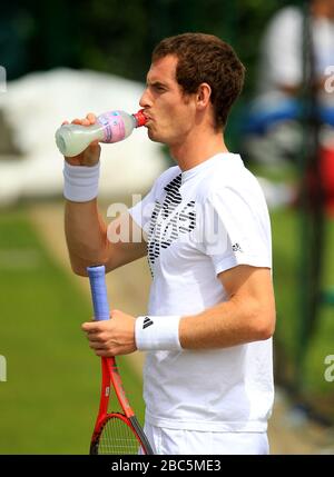 Andy Murray della Gran Bretagna durante la pratica Foto Stock