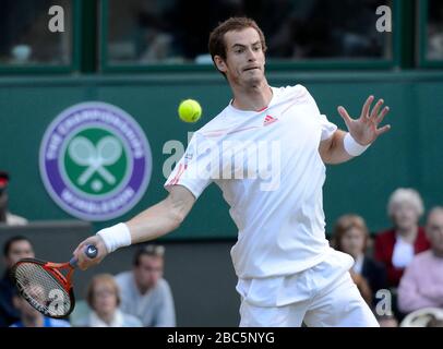 Andy Murray, in azione contro Marcos Baghdatis di Cipro, della Gran Bretagna Foto Stock