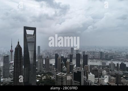 Shanghai, Cina - 03 giu 2018: Vista aerea del paesaggio urbano di Shanghai, Pudong Foto Stock