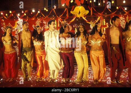 Blue Peter Natale Pantomime produzione. Simon Thomas, Konnie Huq, Liz Barker e Matt Baker Foto Stock