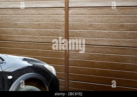 Garage cancello di ingresso in una casa privata di close-up. Foto Stock