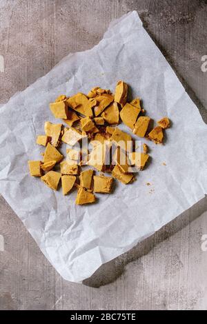 Caramelle coreane di Dalgona Foto Stock