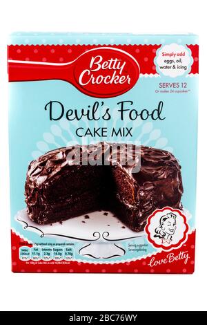 Betty Crocker divora il mix di torte alimentari, Betty Crocker, diavoli mix di torte alimentari, mix di torte, marchio, logo, scatola, scatola, sfondo bianco, copia spazio, isolato, Foto Stock