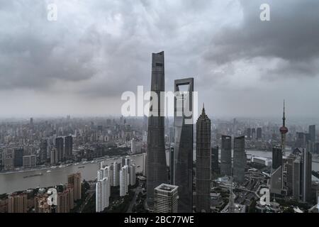 Shanghai, Cina - 03 giu 2018: Vista aerea del paesaggio urbano di Shanghai, Pudong Foto Stock