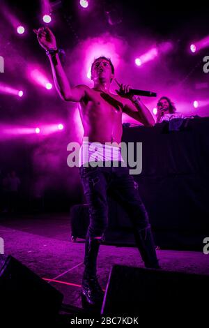 Skanderborg, Danimarca. 08th, agosto 2018. Il rapper olandese Lil’ Kleine ha tenuto un concerto dal vivo durante il festival musicale danese SmukFest 2018. (Photo credit: Gonzales Photo - Lasse Lagoni). Foto Stock