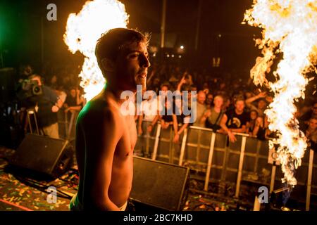 Skanderborg, Danimarca. 08th, agosto 2018. Il rapper olandese Lil’ Kleine ha tenuto un concerto dal vivo durante il festival musicale danese SmukFest 2018. (Photo credit: Gonzales Photo - Lasse Lagoni). Foto Stock