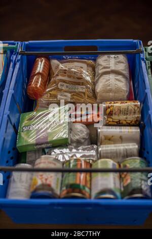 Basket a Foodbank, dove i, Daniel Blake (Dir, Ken loach, 2016) è stato girato. Venerabile Chiesa di Bede, Newcastle, 22 maggio 2017. Foto Stock