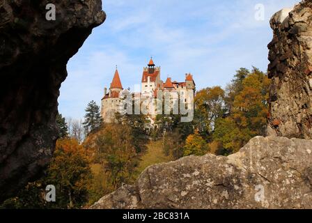 Castello di Bran, conosciuto come Castello di Dracula a Bran, Transilvania, Romania Foto Stock