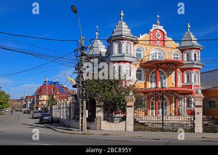 Casa di lusso di persone Rom chiamato 'tiganesti palato' in Huedin, Romania Foto Stock