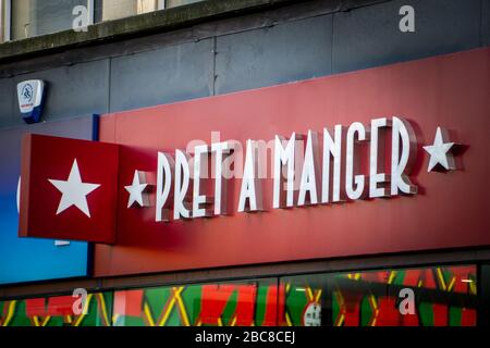 Pret A Manger Store, catena di caffè / cibo take away negozi - logo esterno / segnaletica - Londra Foto Stock