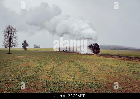 Locomotiva a vapore, 52 7596, Zug, Giura svevo, Baden-Wuerttemberg, Germania, Europa Foto Stock